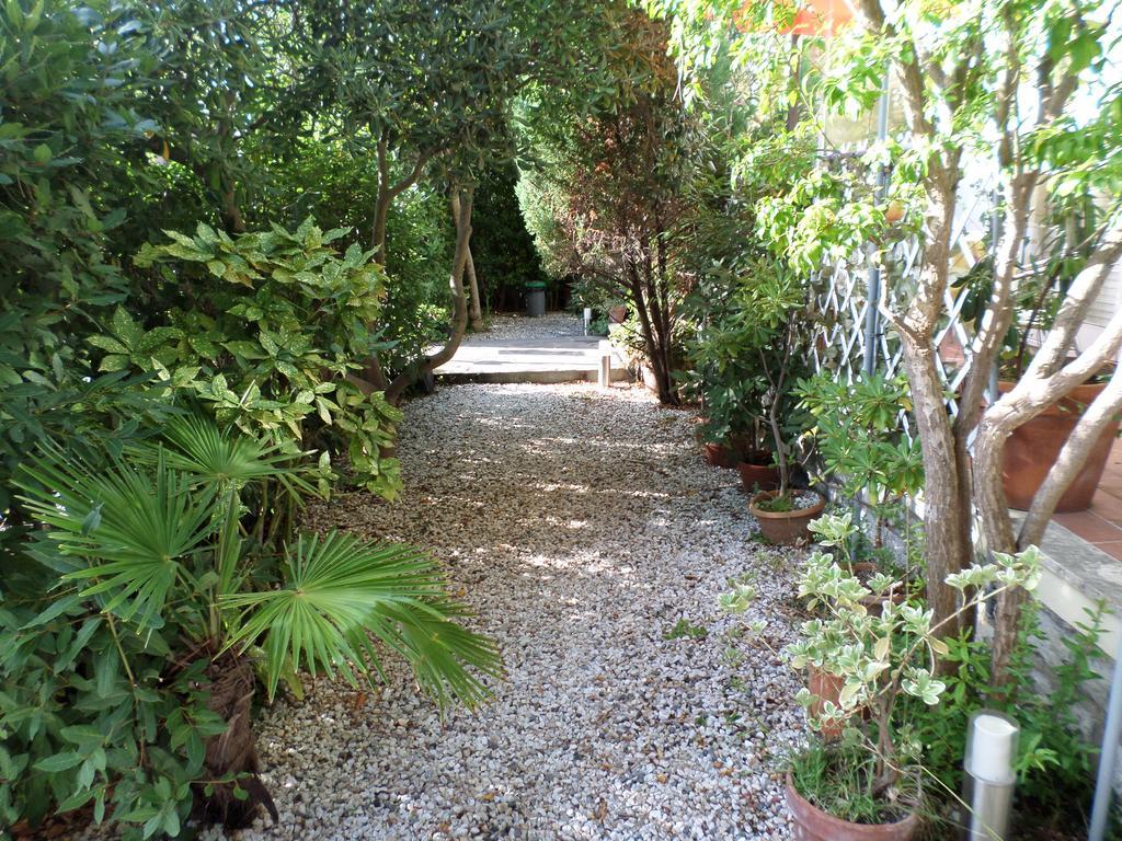 Le Midi Versilia Лидо-ди-Камайоре Экстерьер фото